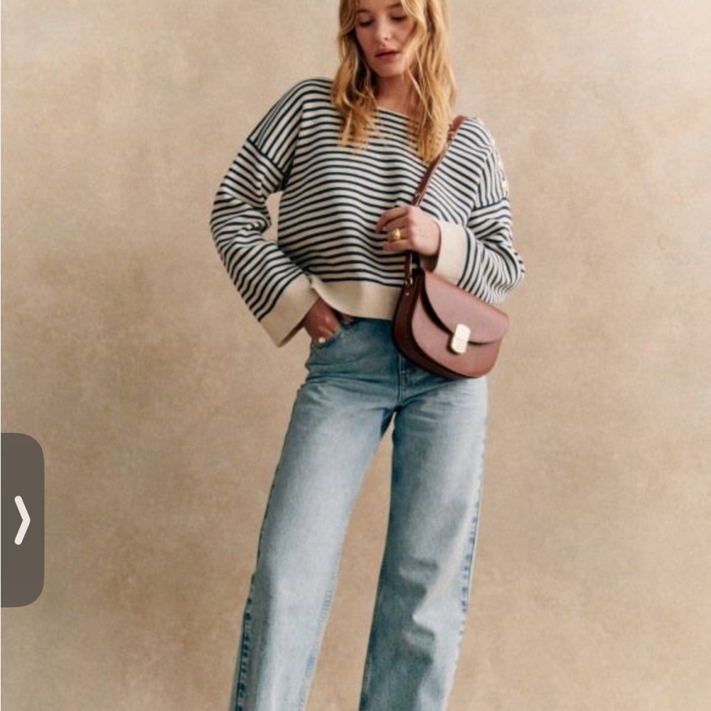 EUC Sezane Daisy sweater